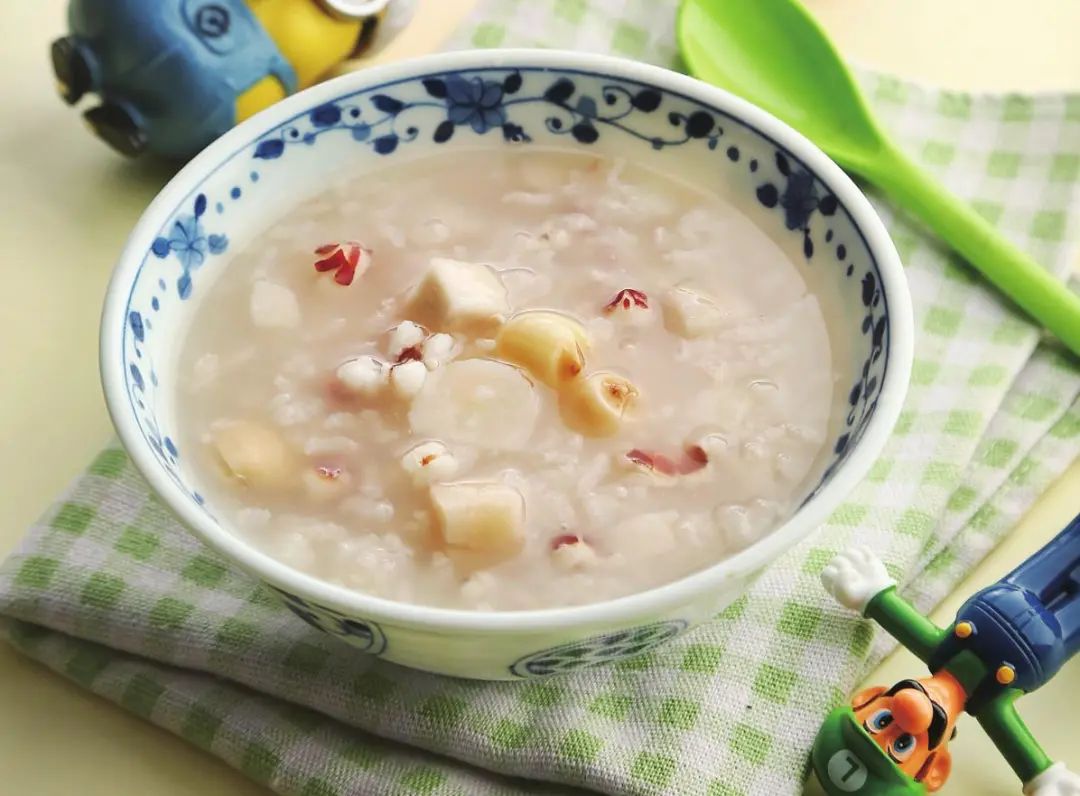 这样做的山药粥，滑嫩营养，养胃又润肺，*适合孩子冬天喝